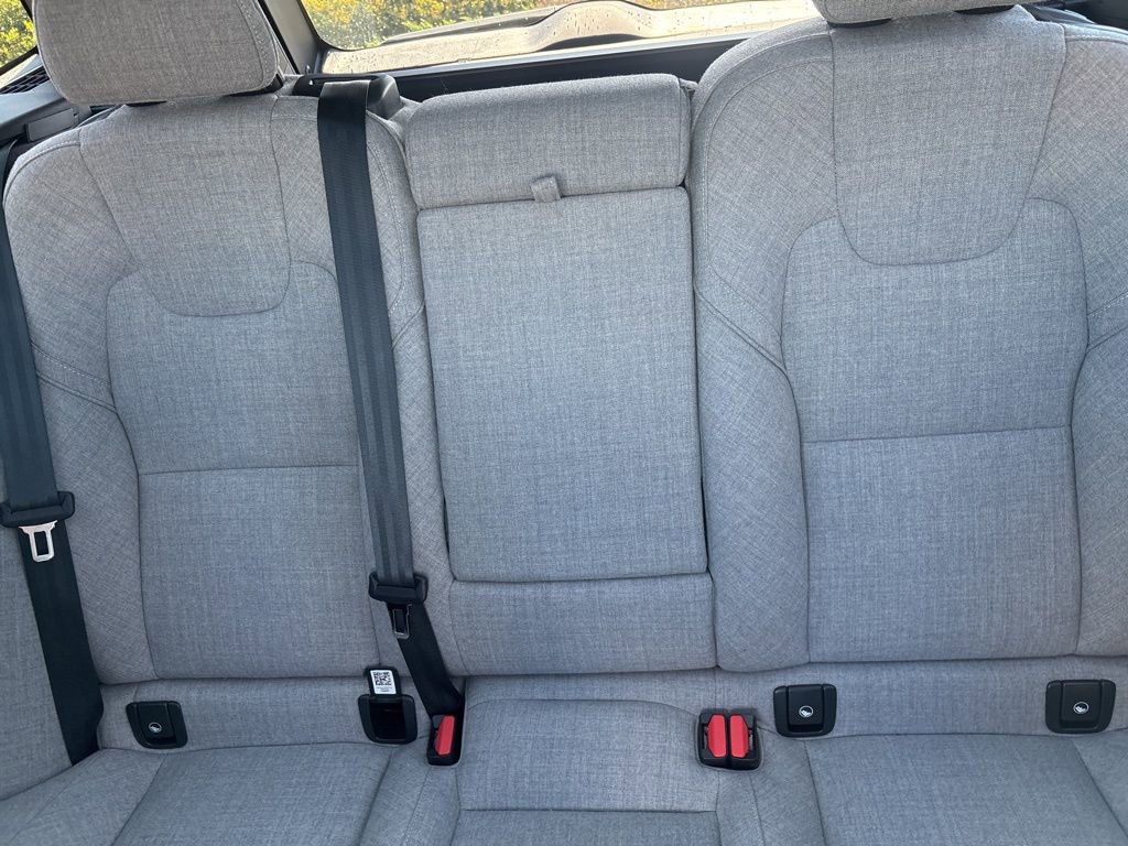 Used 2024 Volvo XC60 T8 Ultimate w/ Protection Package Premier image 28