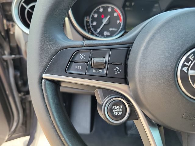 Used 2018 Alfa Romeo Stelvio AWD image 16