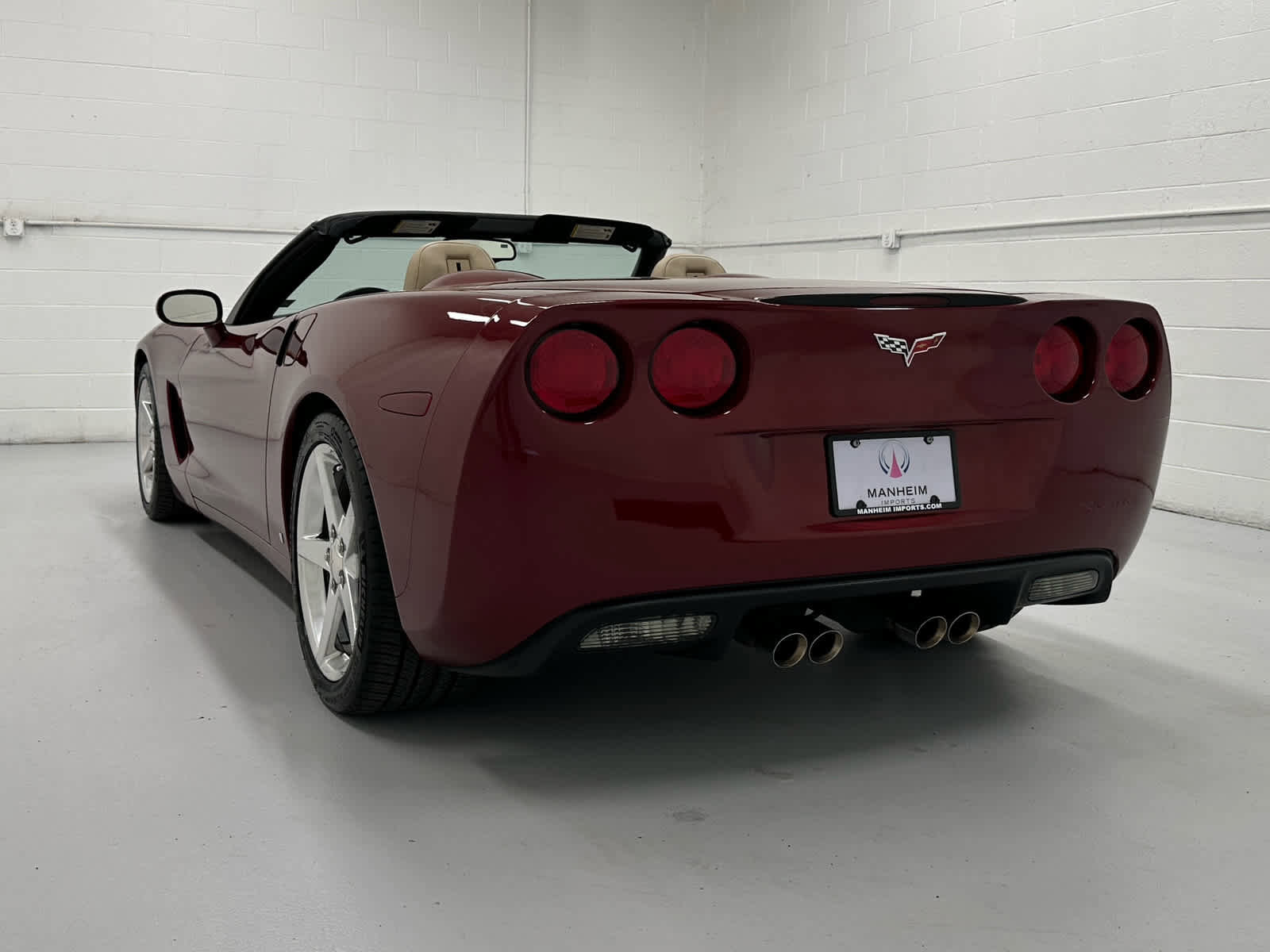 Used 2006 Chevrolet Corvette Convertible w/ Preferred Equipment Group RWD image 8