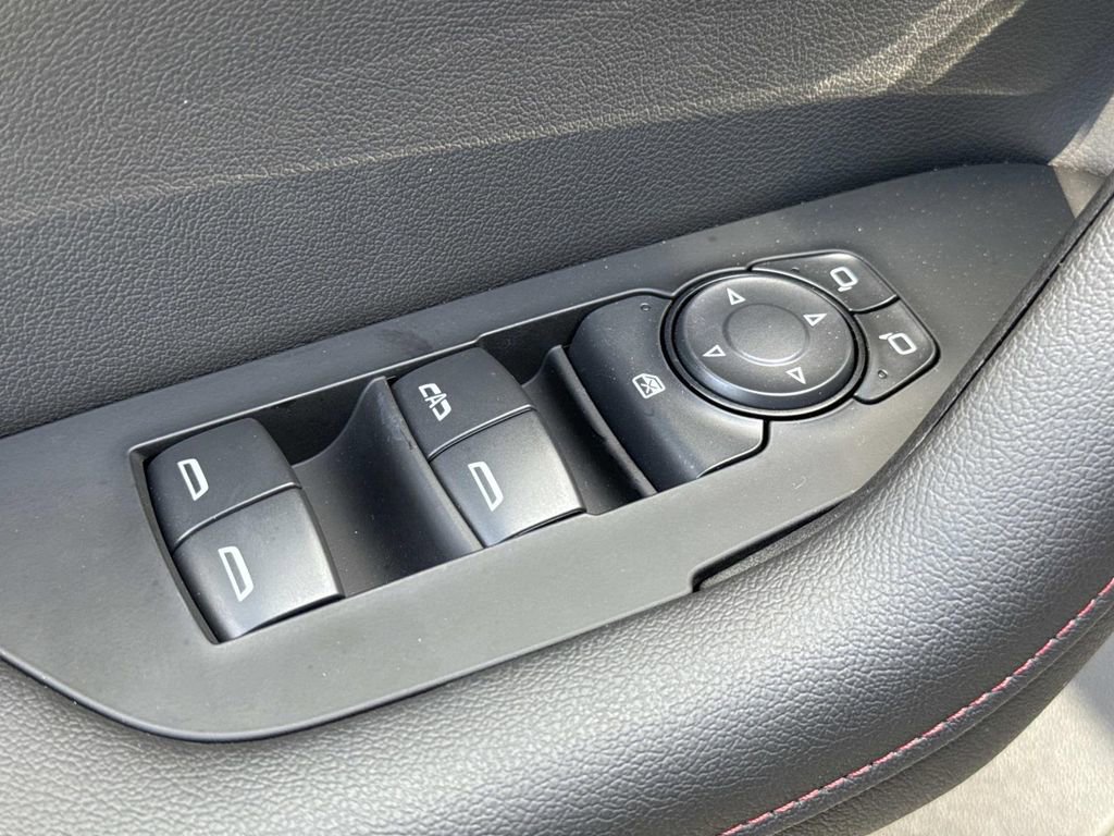 Used 2025 Chevrolet Blazer RS w/ Enhanced Convenience Package image 22