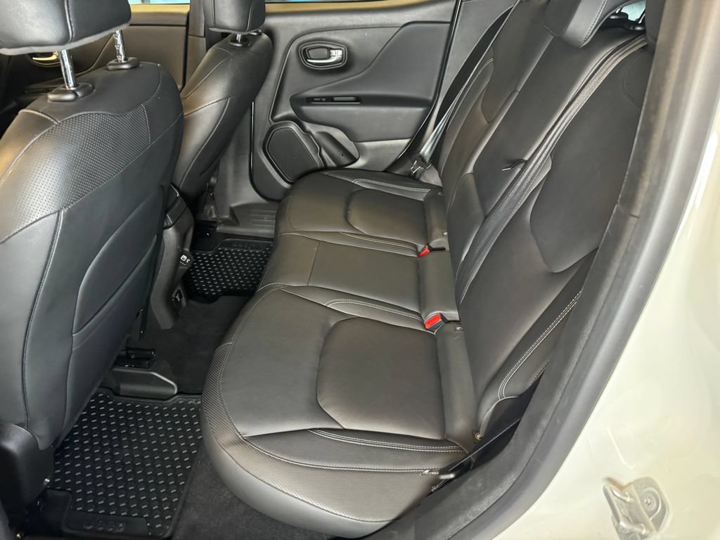 Used 2022 Jeep Renegade Limited AWD/4WD image 21