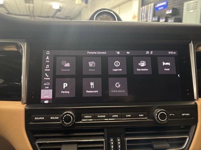 Used 2021 Porsche Macan image 24