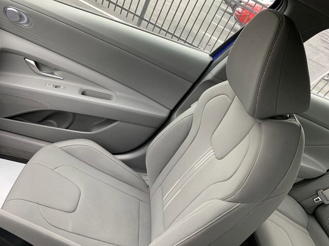 Used 2024 Hyundai Elantra SEL image 29