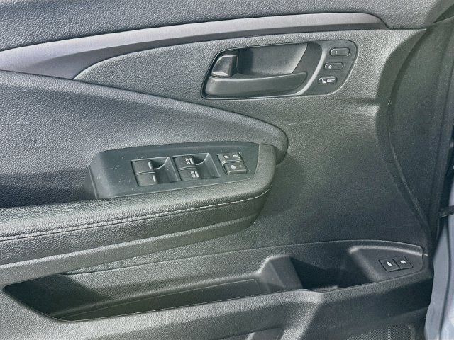 Used 2023 Honda Passport EX-L image 24