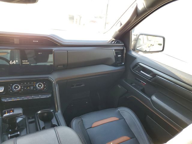 Used 2023 GMC Sierra 1500 AT4 w/ Technology Package AWD/4WD image 15