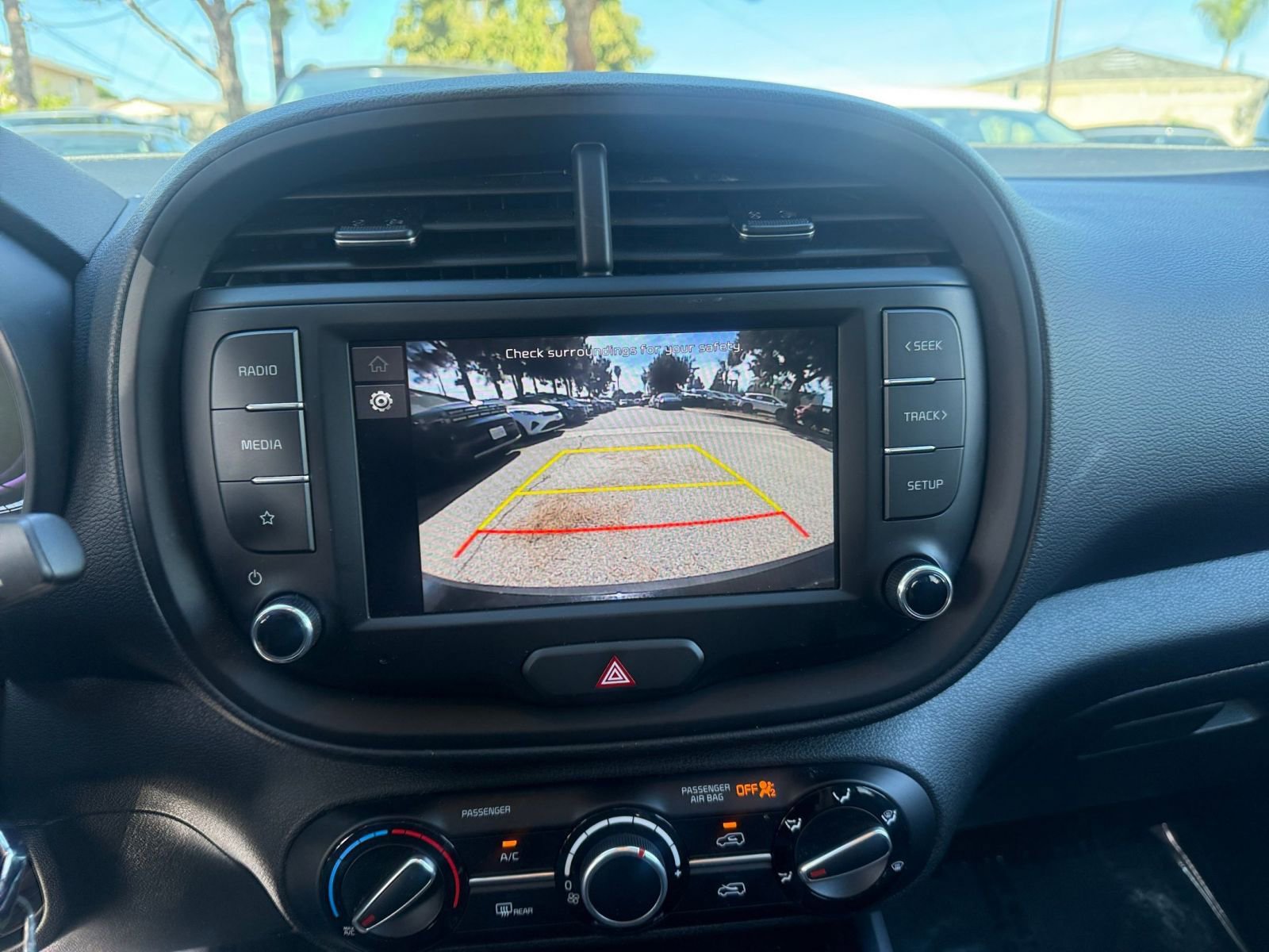 Used 2025 Kia Soul LX w/ LX Technology Package image 21