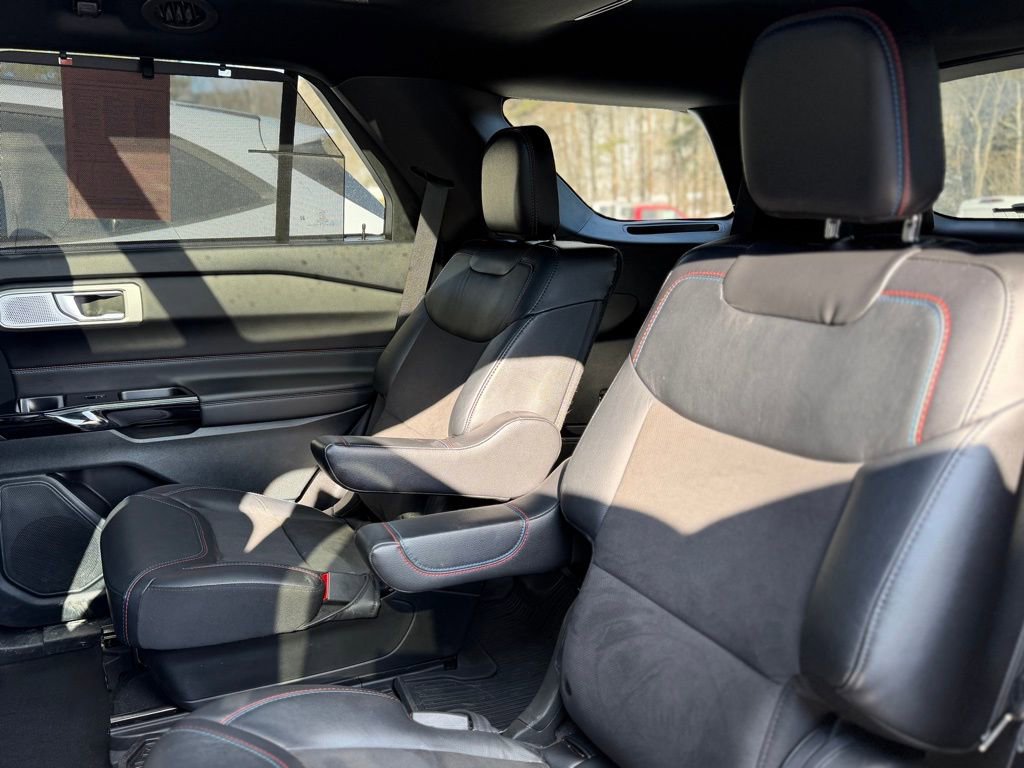 Used 2023 Ford Explorer ST w/ Equipment Group 401A image 6