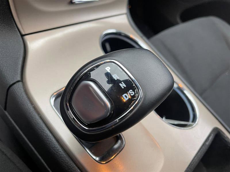 Used 2015 Jeep Grand Cherokee Laredo w/ Quick Order Package 23E image 45