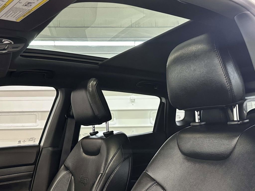 Certified 2022 Jeep Compass High Altitude image 31