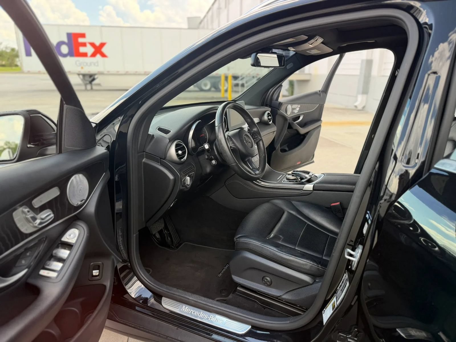 Used 2017 Mercedes-Benz GLC 300 w/ Premium 2 Package image 16