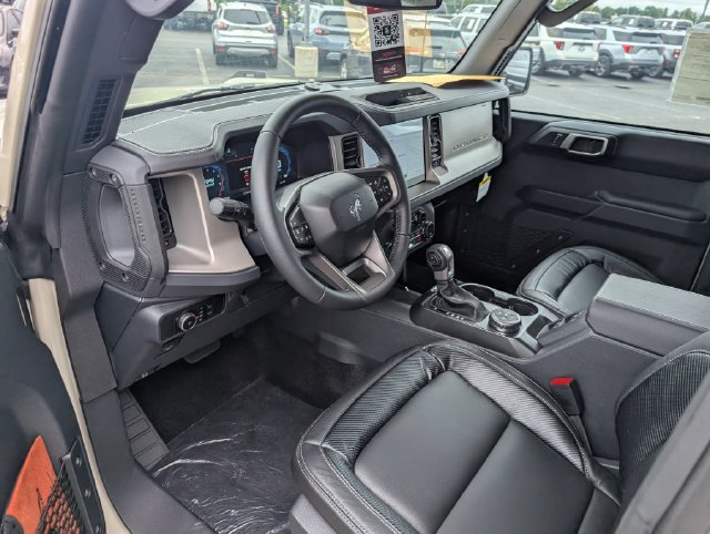 New 2026 Ford Bronco Outer Banks AWD/4WD image 12