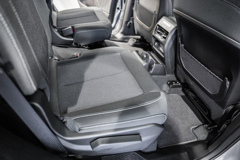 New 2025 Jeep Grand Cherokee L Laredo w/ Luxury Tech Group I image 30