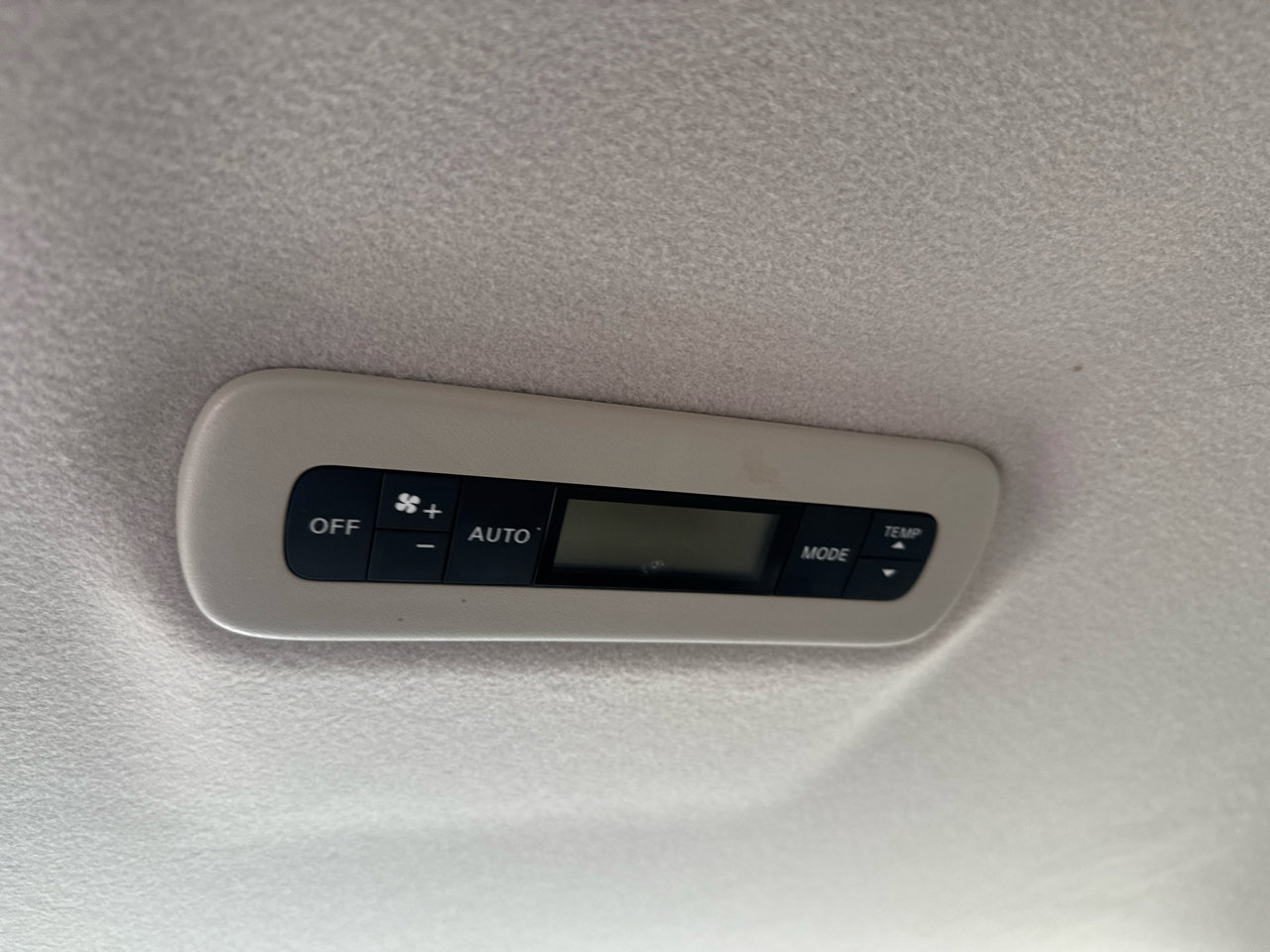 Used 2014 Nissan Quest SV image 24