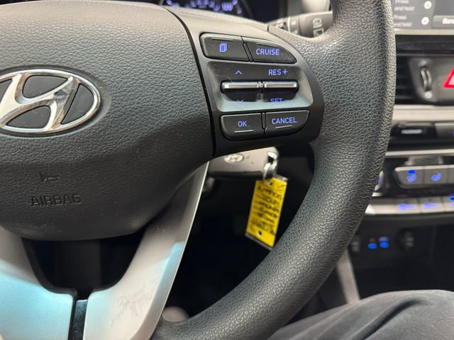 Used 2018 Hyundai Elantra GT image 23