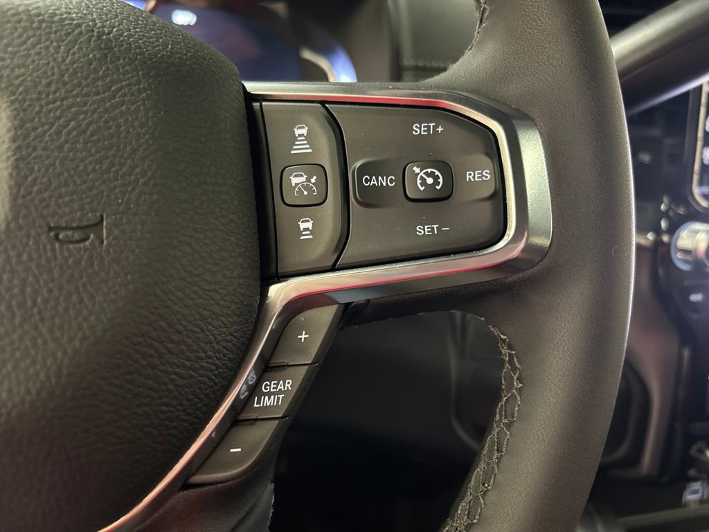 Used 2026 RAM 2500 Laramie AWD/4WD image 22