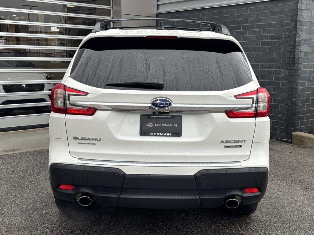 Used 2024 Subaru Ascent Touring AWD/4WD image 5