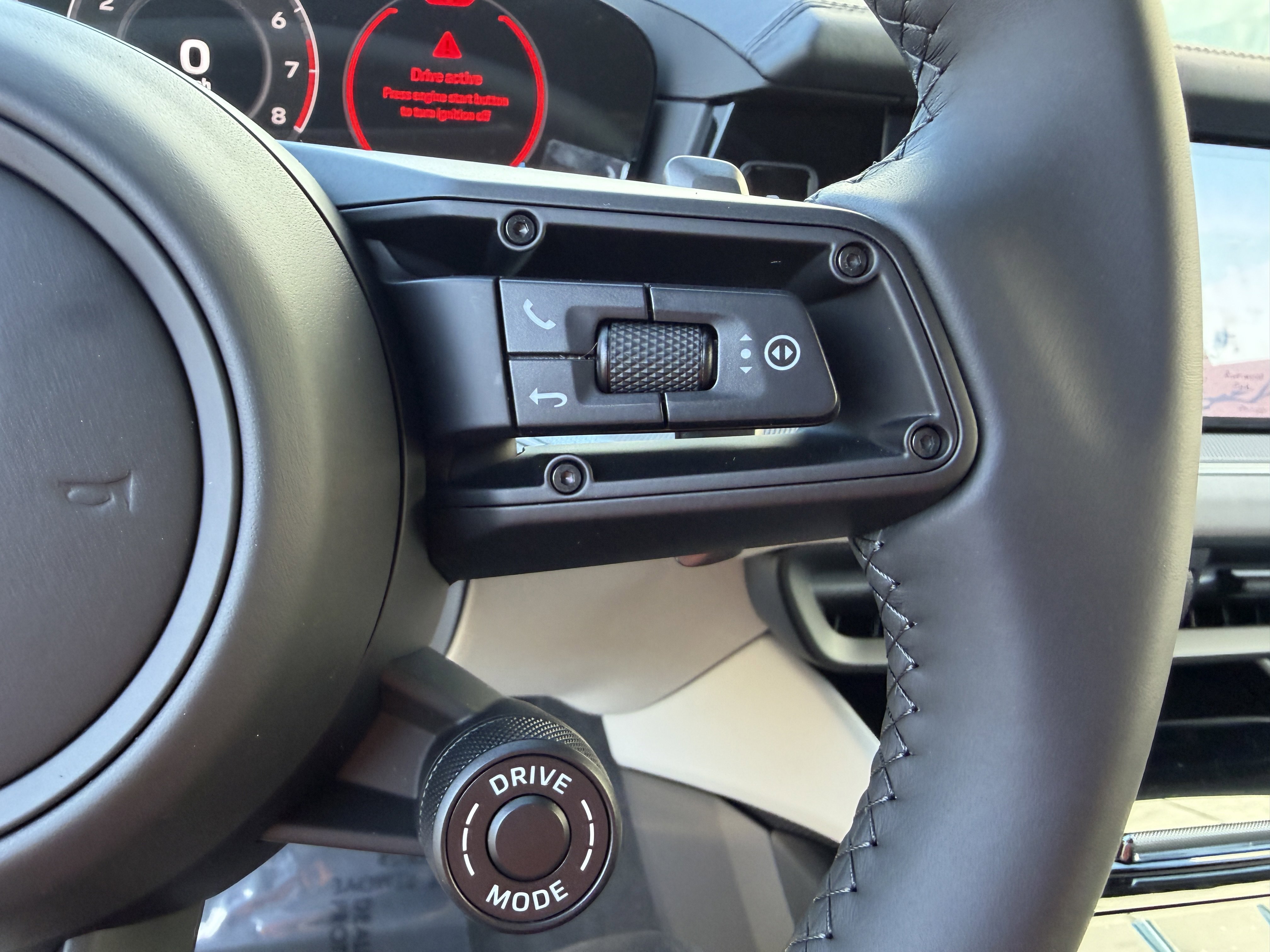 New 2026 Porsche Cayenne Coupe image 36