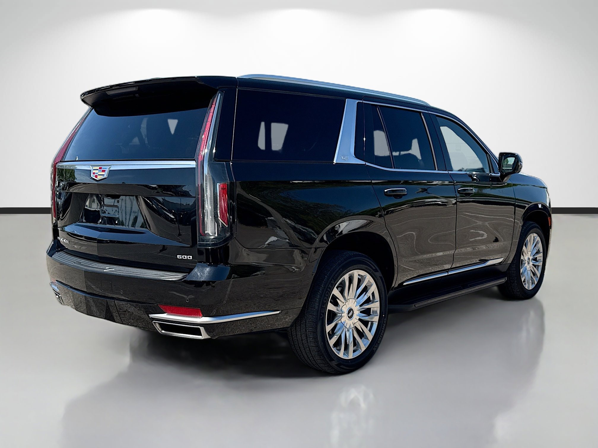 Used 2024 Cadillac Escalade Premium Luxury image 3
