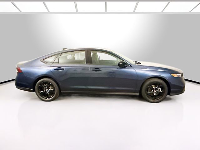 Certified 2025 Honda Accord SE image 11