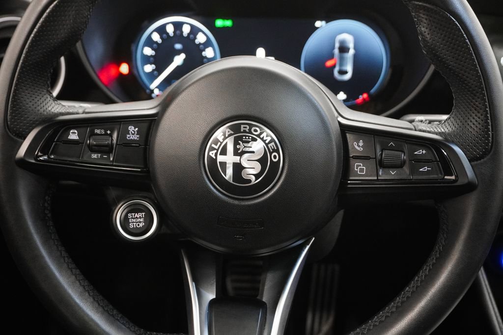 Used 2024 Alfa Romeo Giulia Ti image 19