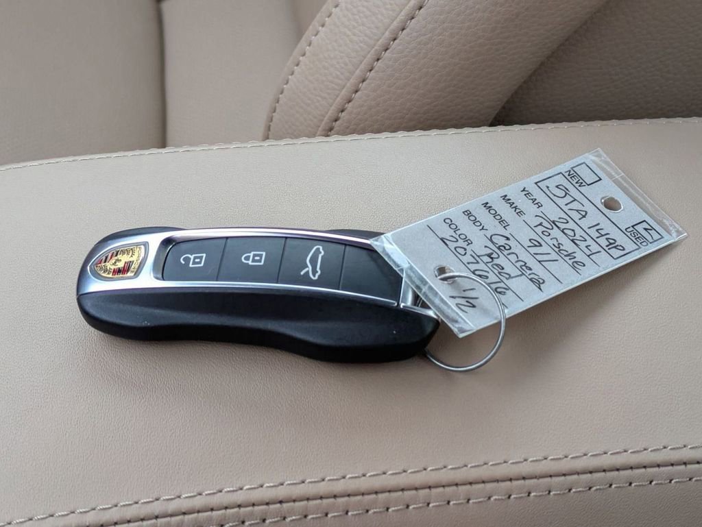 Used 2024 Porsche 911 Carrera w/ Premium Package image 34
