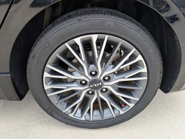 Used 2024 Kia Forte GT-Line w/ GT-Line Premium Package image 27