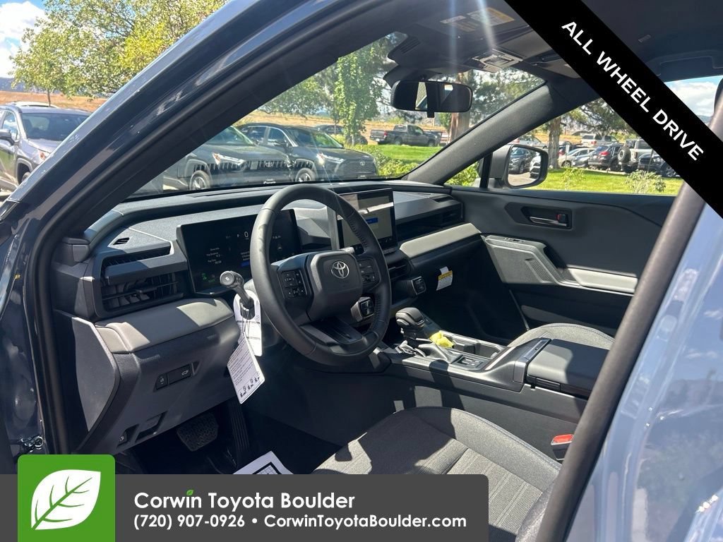 Used 2026 Toyota RAV4 SE w/ Convenience Package AWD/4WD image 22