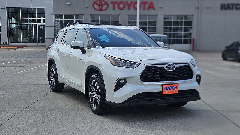 Used 2020 Toyota Highlander XLE