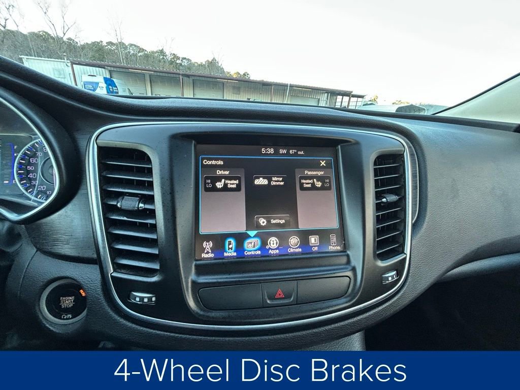 Used 2017 Chrysler 200 Limited Platinum image 34