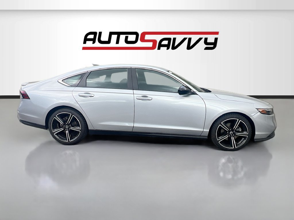 Used 2025 Honda Accord Sport image 8