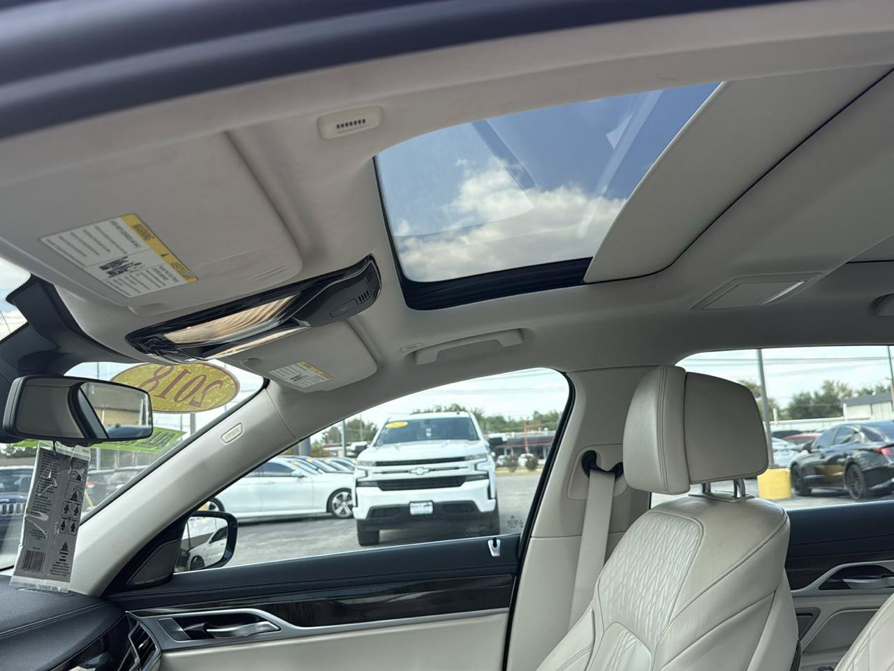 Used 2018 BMW 750i xDrive AWD/4WD image 26