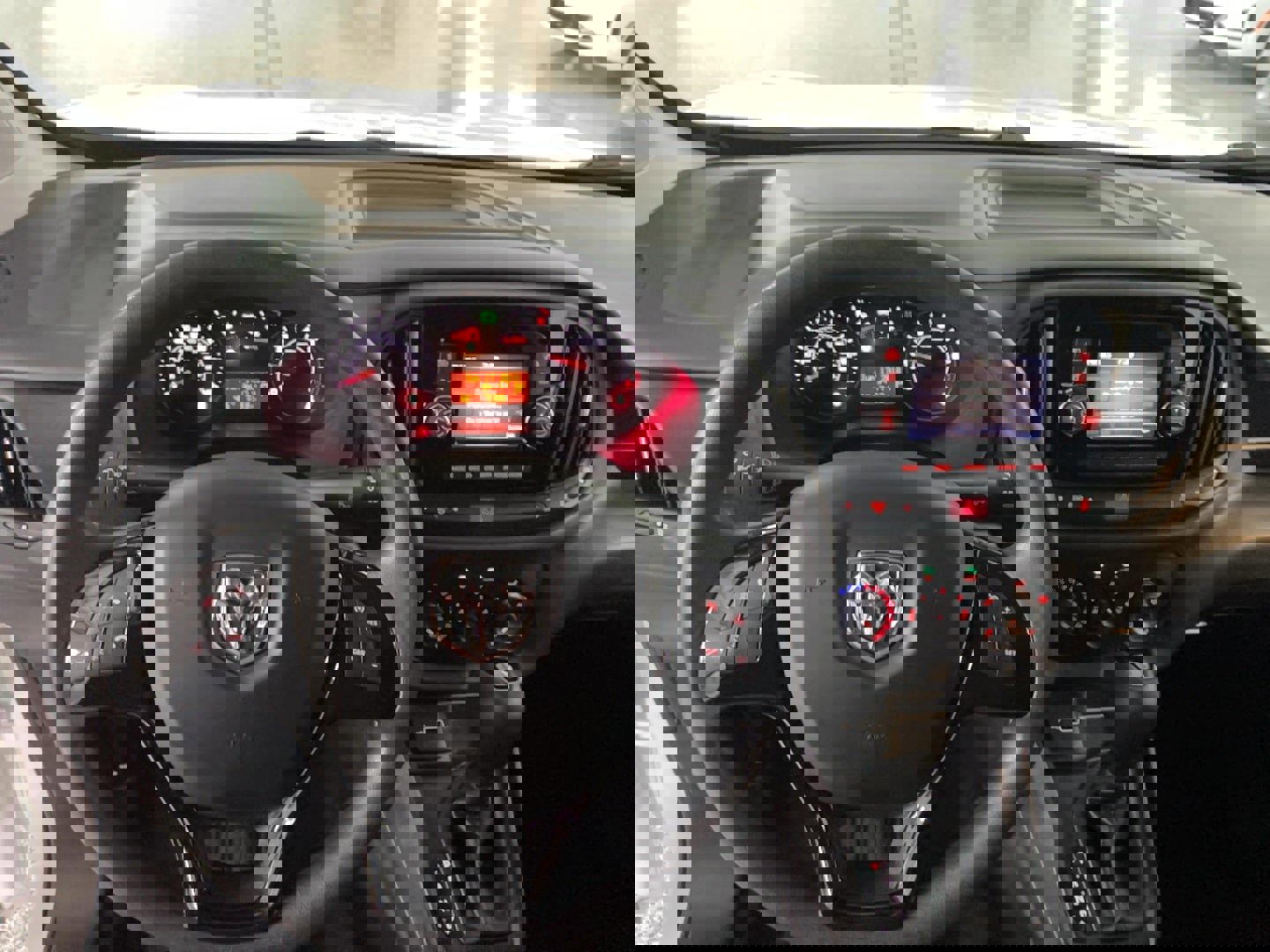 Used 2022 RAM ProMaster City Tradesman image 23