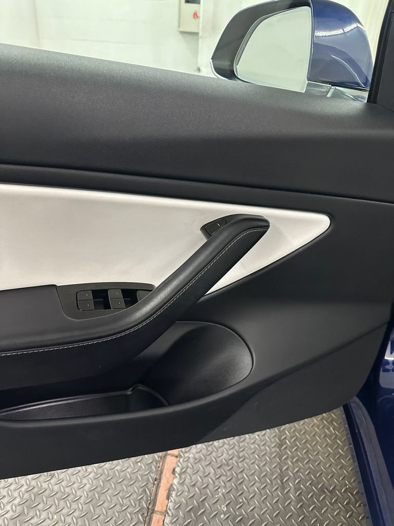 Used 2018 Tesla Model 3 Performance AWD/4WD image 9