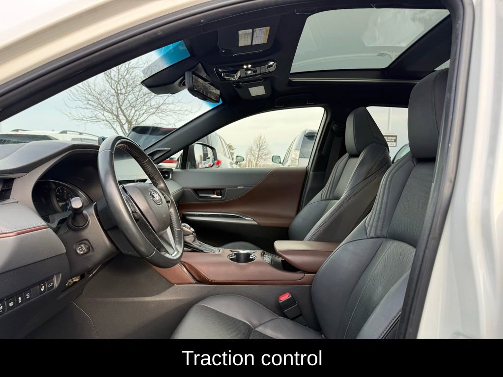 Used 2022 Toyota Venza Limited w/ Advanced Technology Package image 6