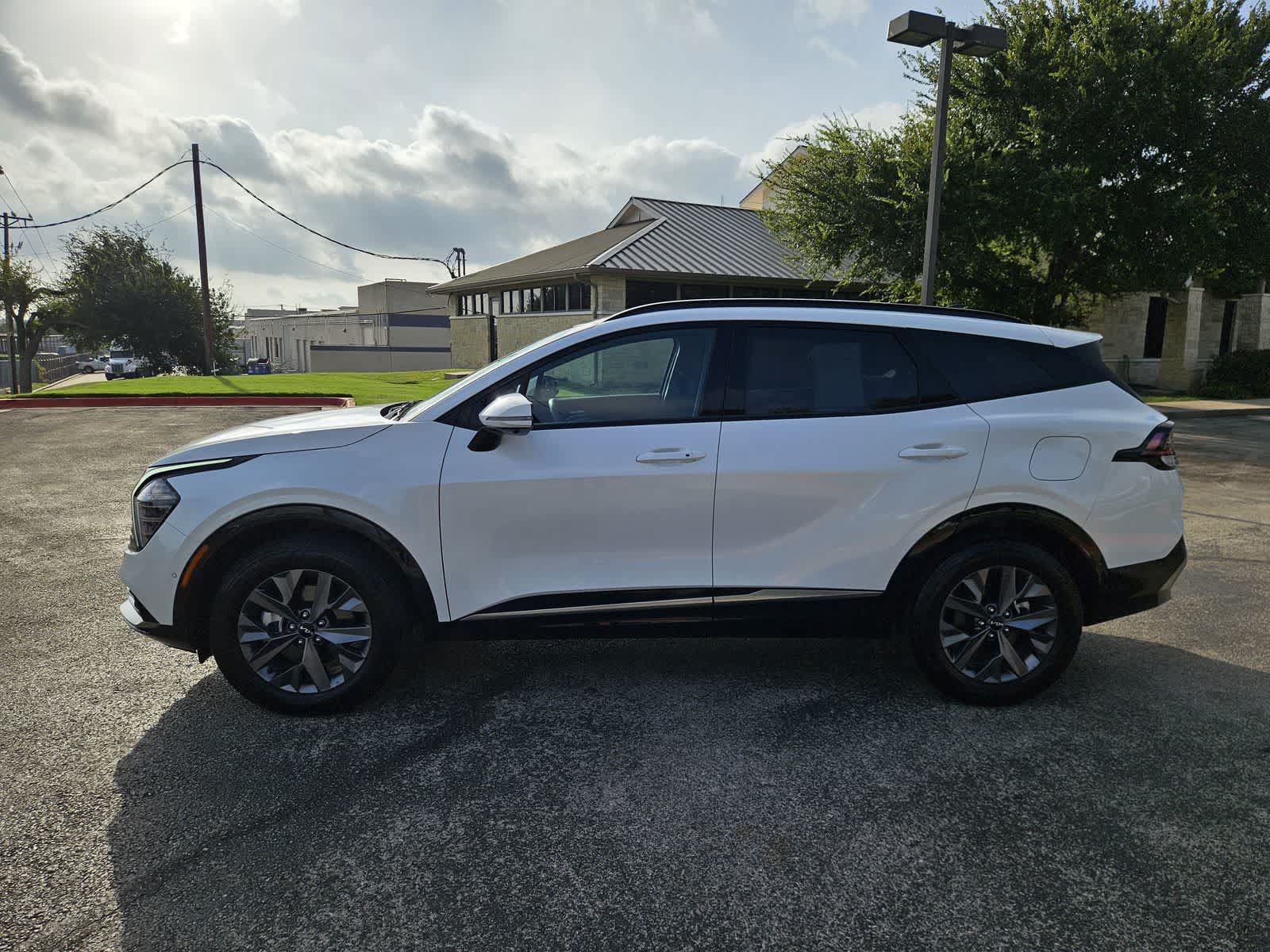 Certified 2025 Kia Sportage SX Prestige AWD/4WD image 4