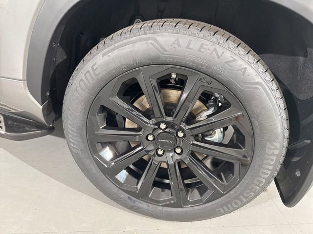 New 2026 Toyota Highlander Platinum image 7