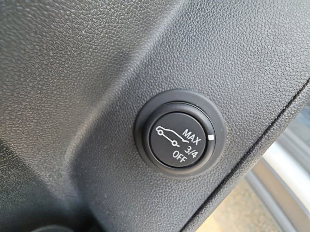Used 2022 Chevrolet Equinox LT AWD/4WD image 21