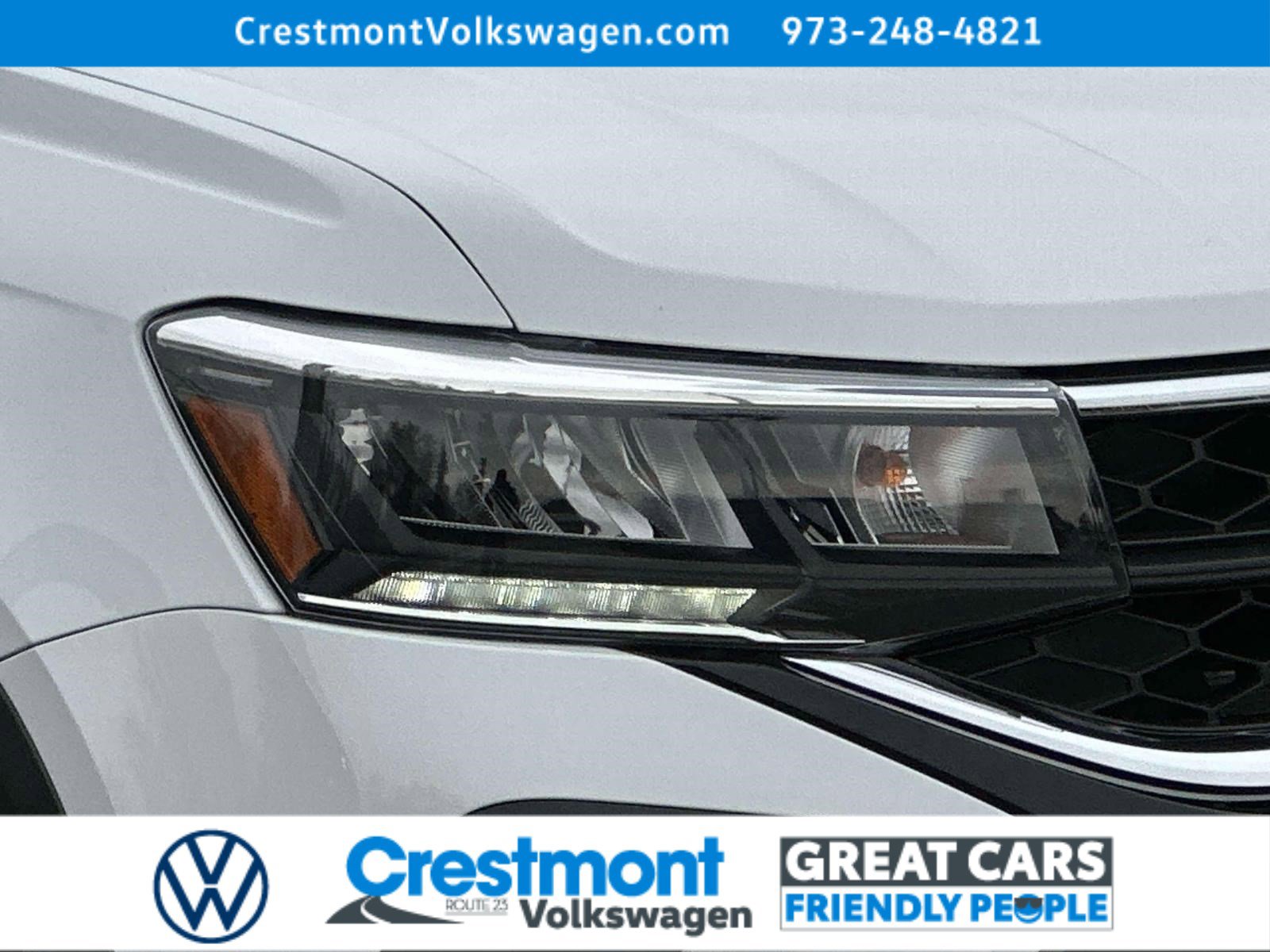 Used 2022 Volkswagen Taos SE w/ Panoramic Sunroof Package image 7