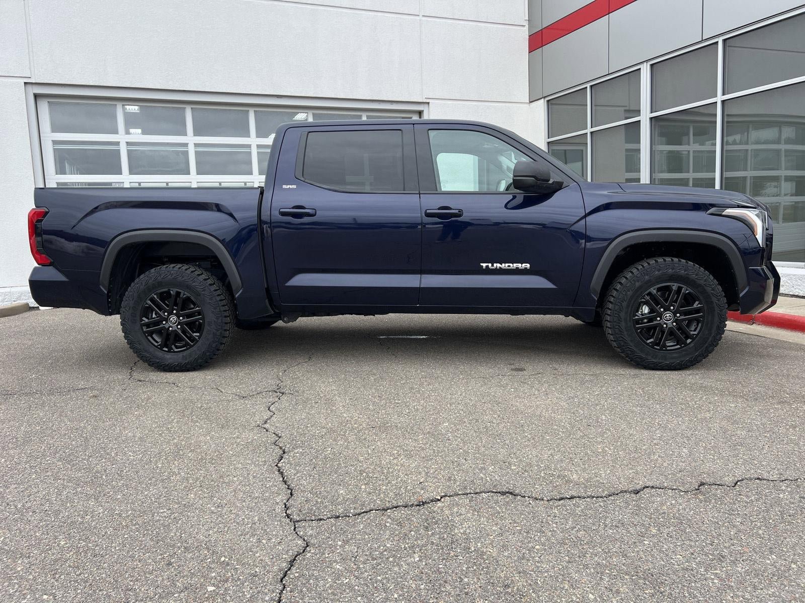 Used 2023 Toyota Tundra SR5 w/ SR5 Premium Package image 8