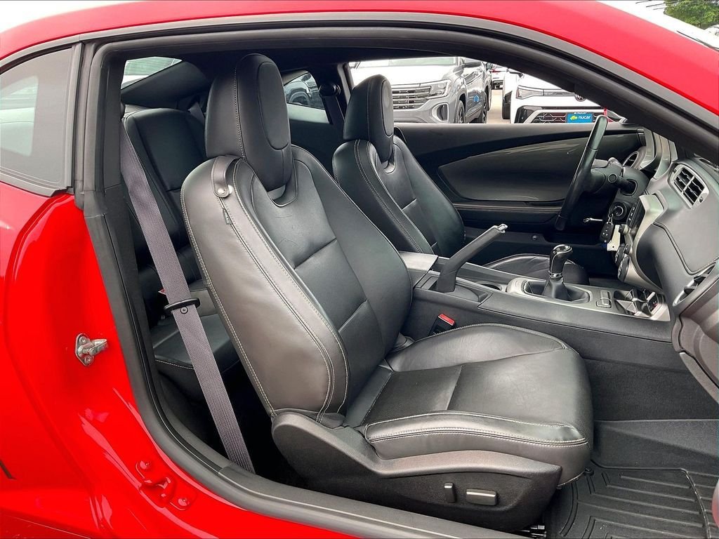 Used 2015 Chevrolet Camaro LT w/ RS Package RWD image 10
