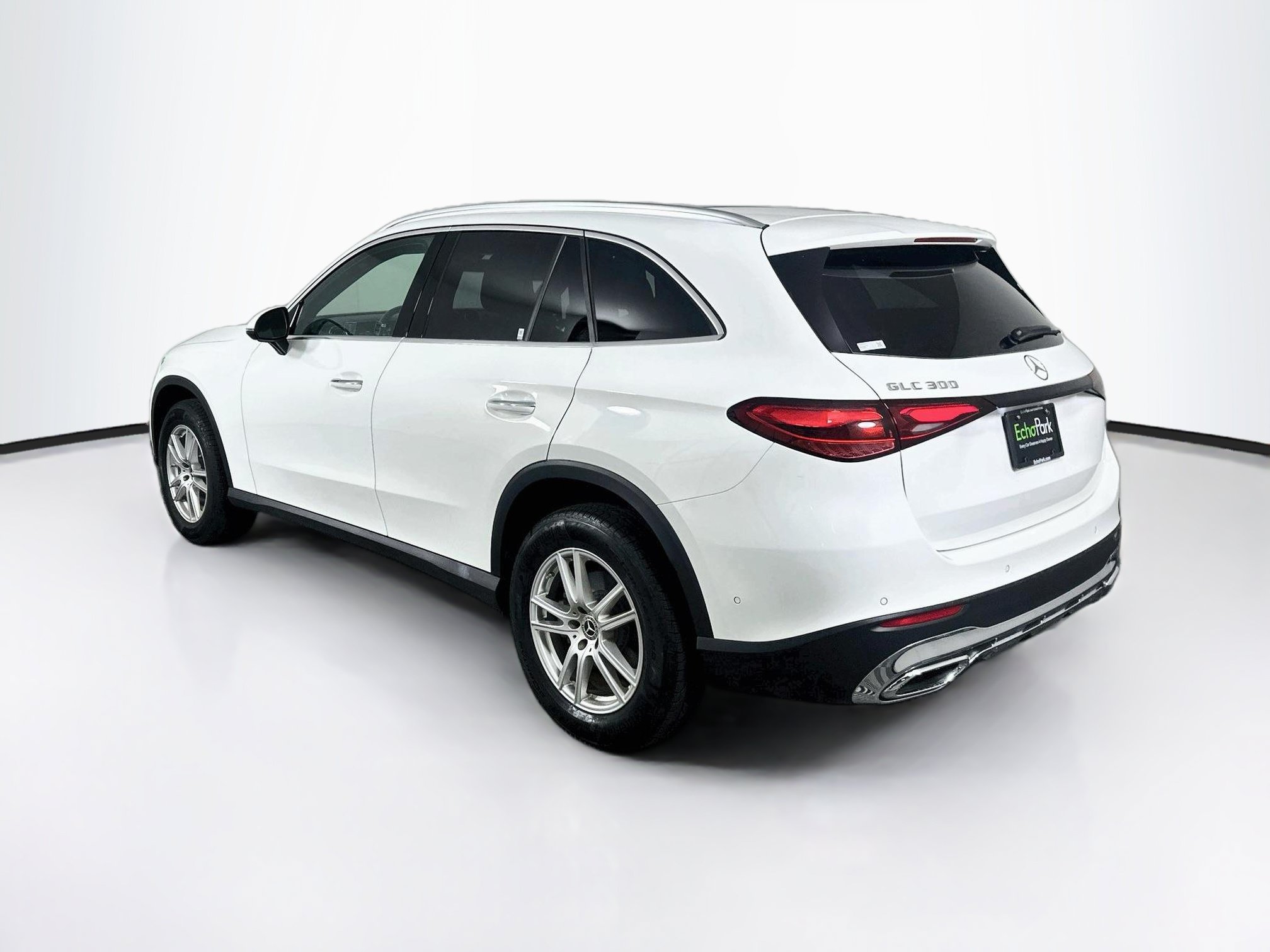 Used 2025 Mercedes-Benz GLC 300 image 5