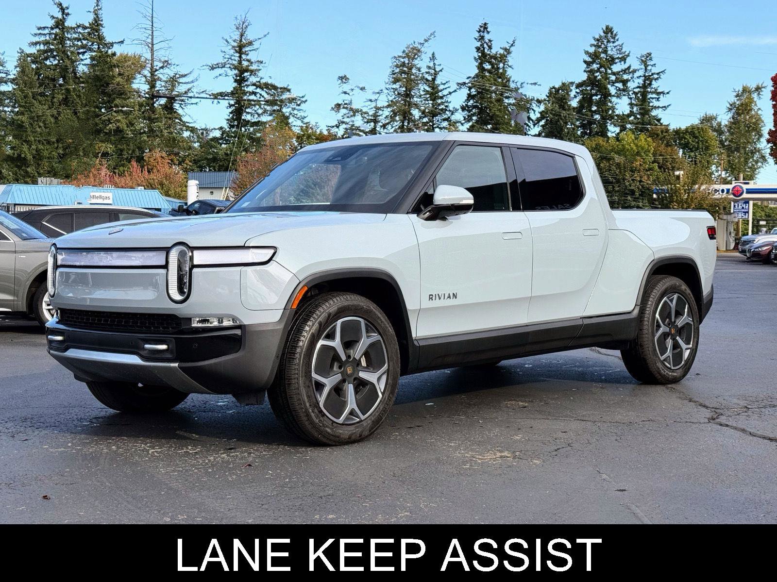 Used 2024 Rivian R1T Adventure image 4