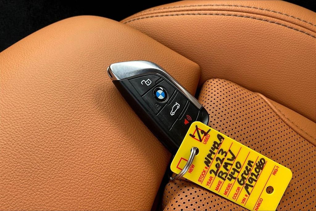 Used 2023 BMW 440i xDrive Convertible w/ Premium Package AWD/4WD image 9