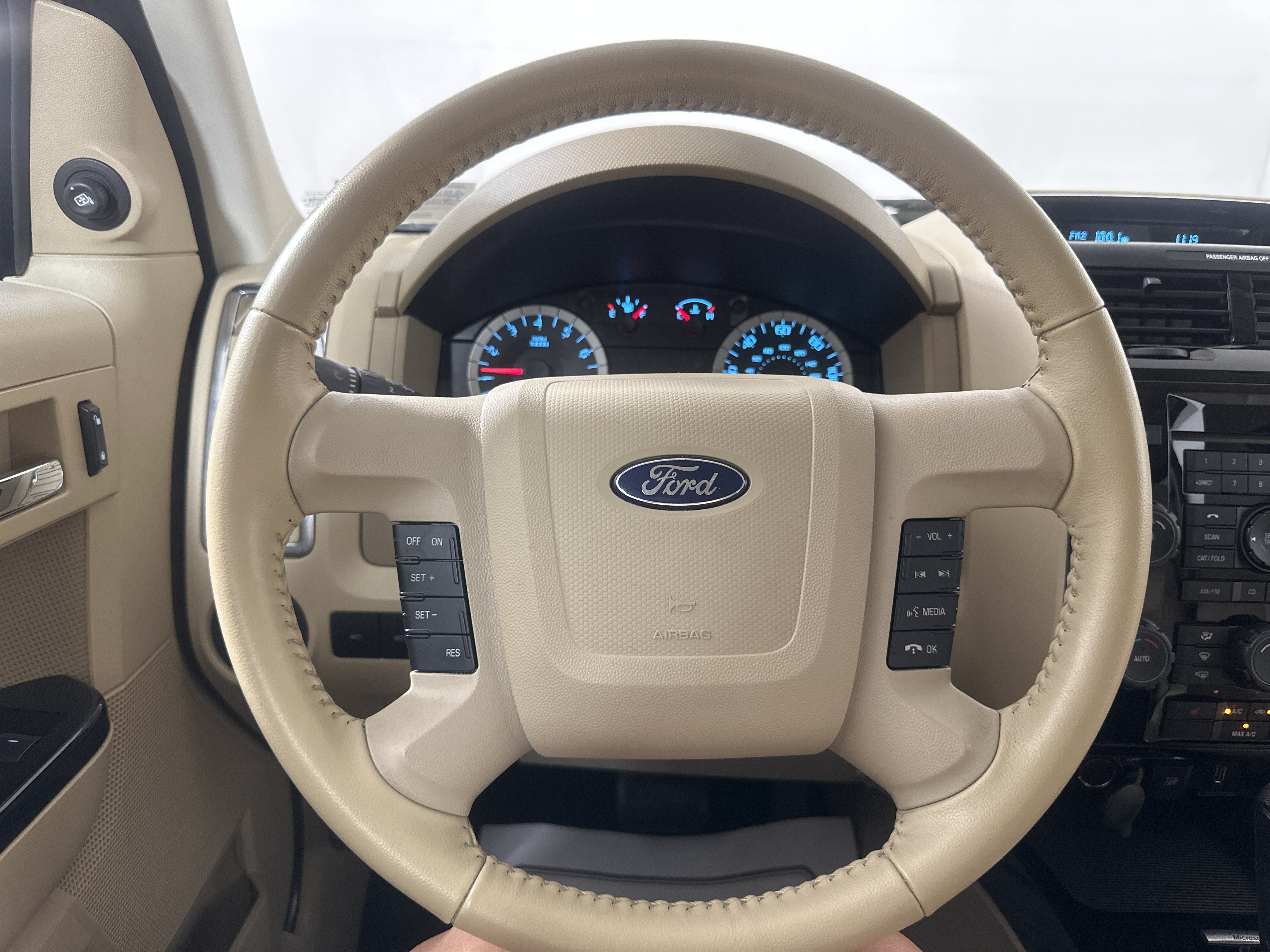 Used 2012 Ford Escape Limited AWD/4WD image 12