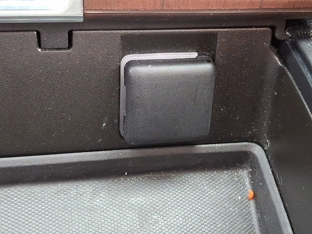 Used 2023 GMC Yukon Denali Ultimate image 29