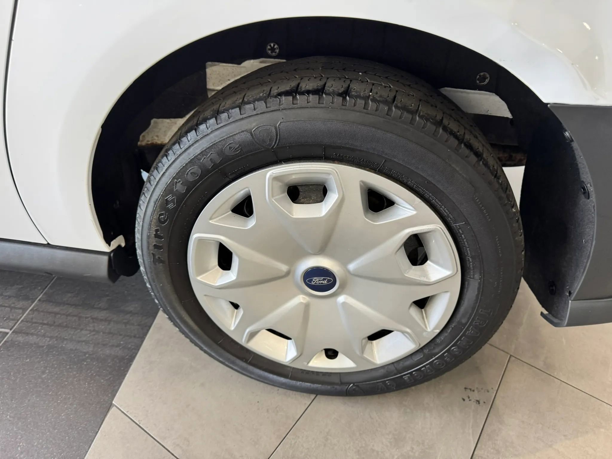 Used 2015 Ford Transit Connect XL FWD image 30