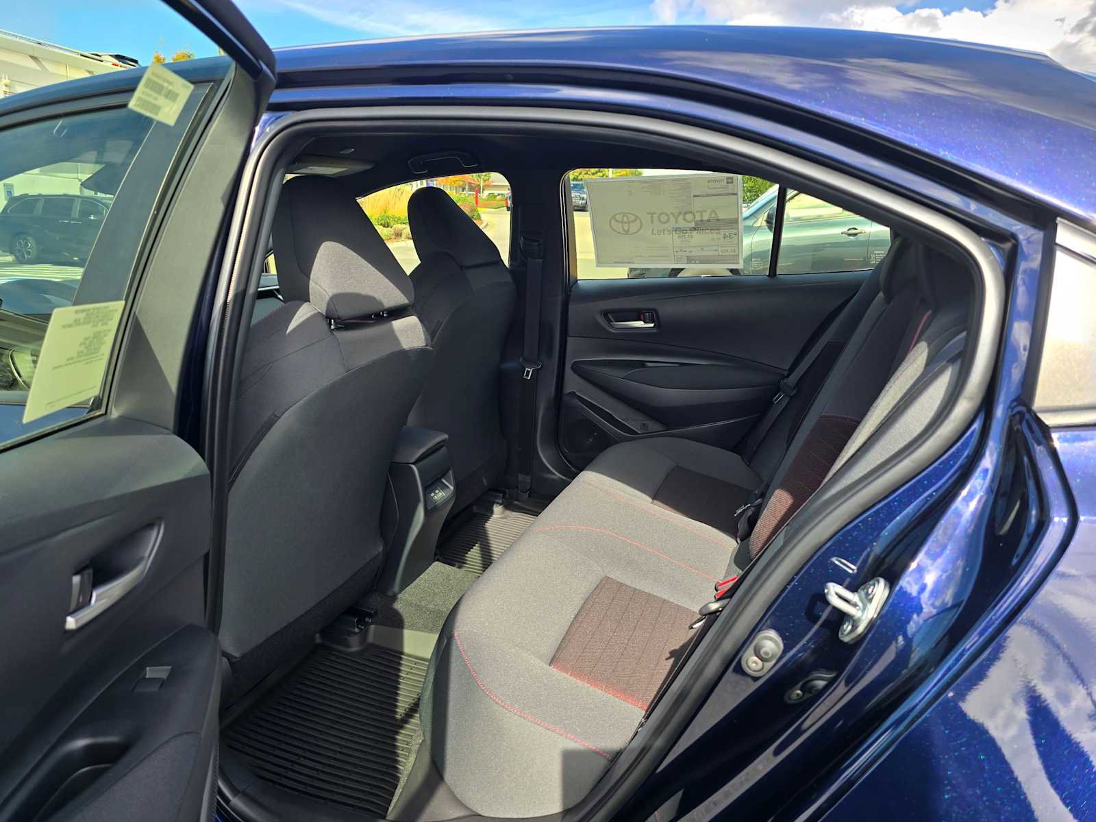 Certified 2026 Toyota Corolla SE w/ SE Package image 16