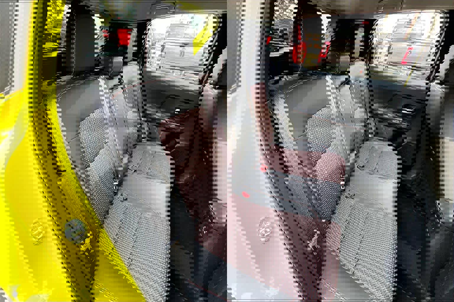 Used 2025 Nissan Kicks SR w/ Illumination Package image 19