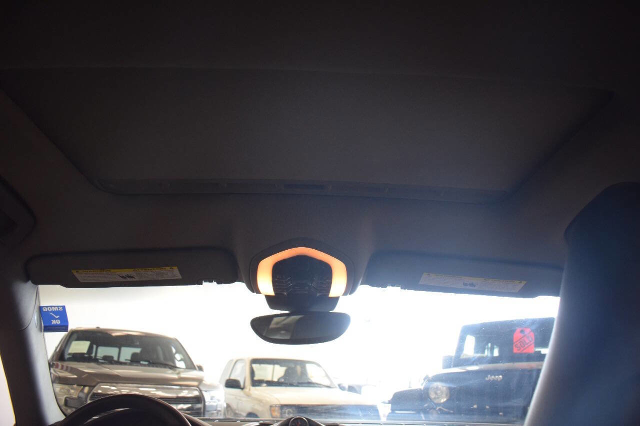 Used 2014 Porsche Panamera 4 image 47