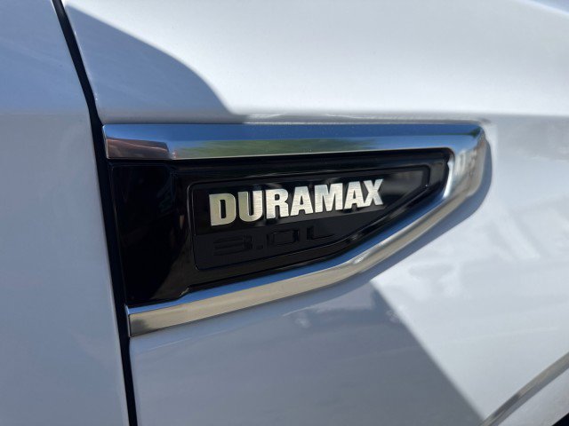 Used 2023 GMC Yukon Denali image 9